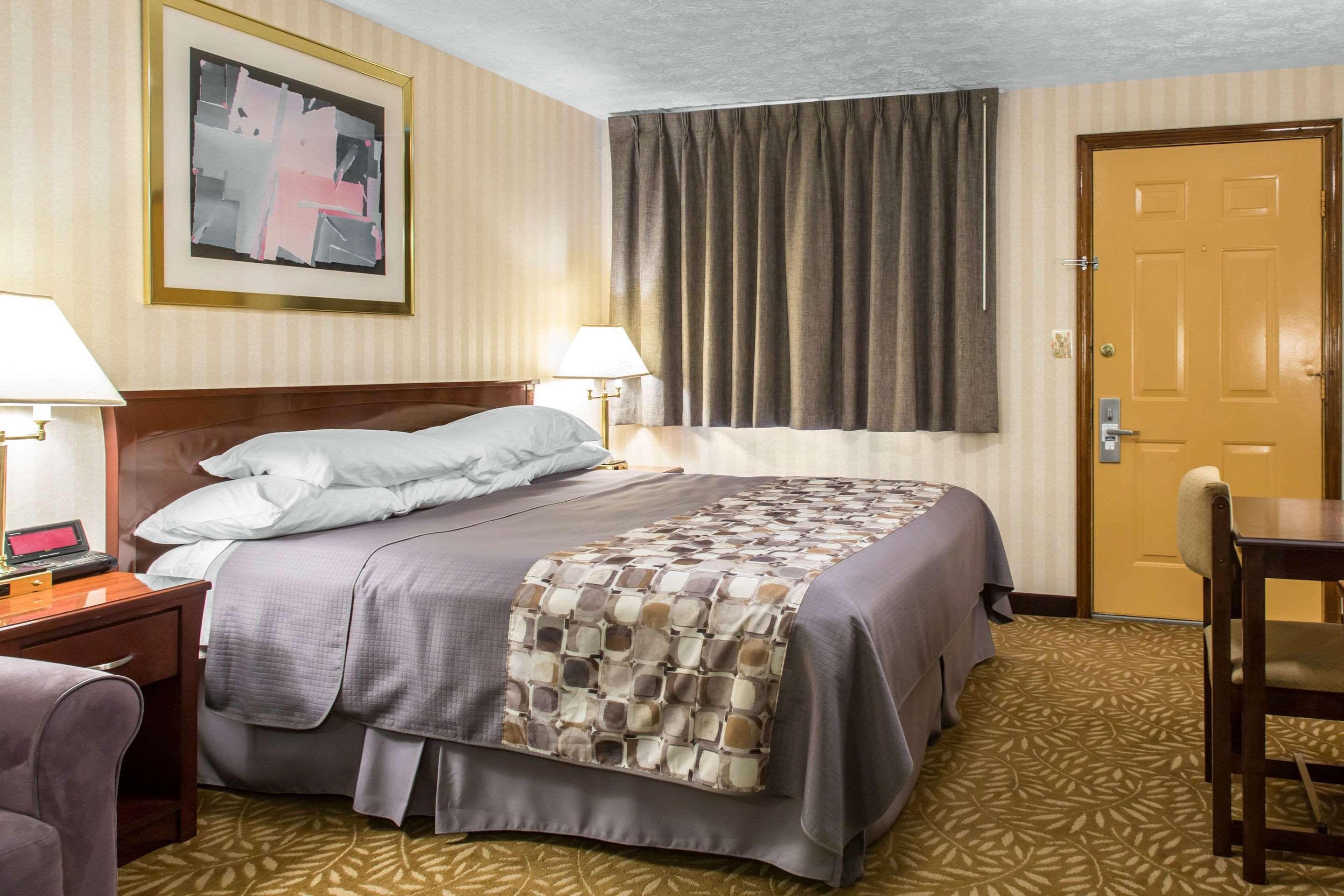 Rodeway Inn & Suites Branford - Guilford Екстер'єр фото