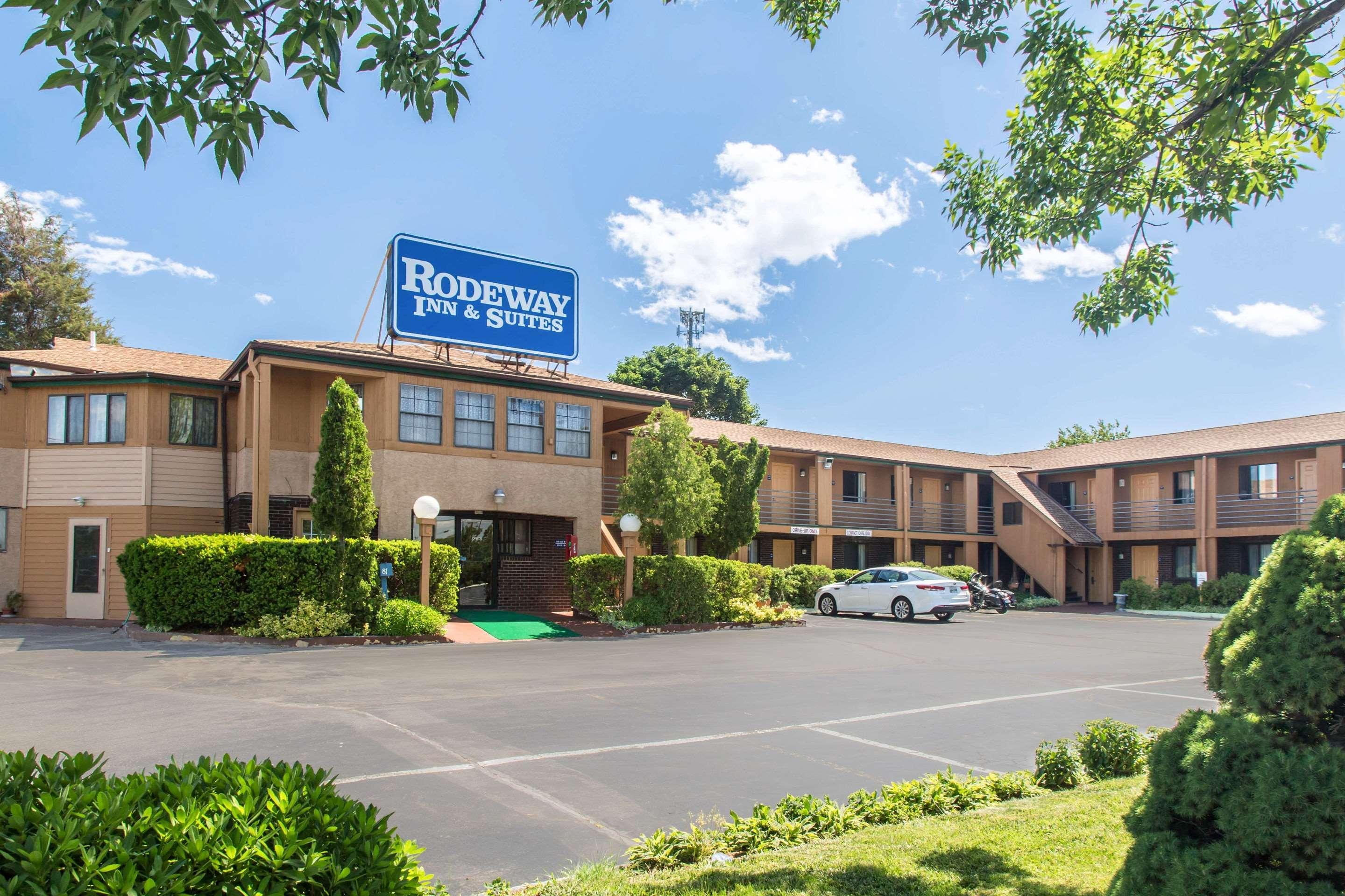 Rodeway Inn & Suites Branford - Guilford Екстер'єр фото